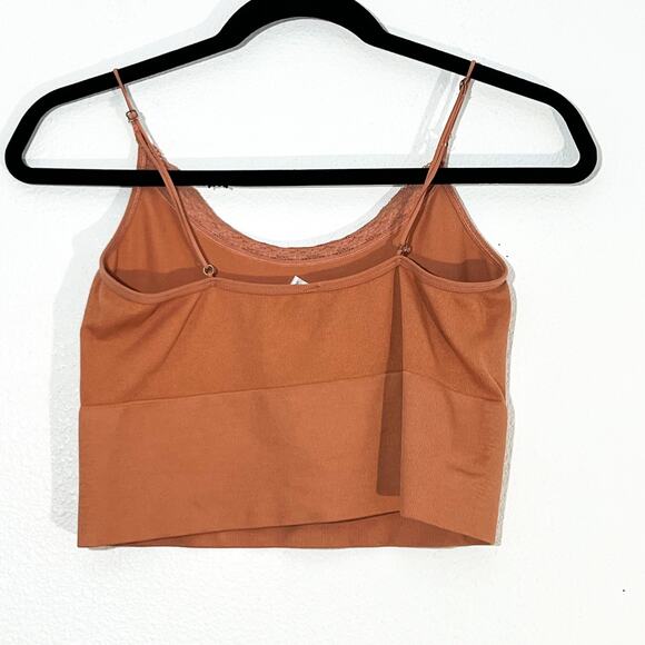 Out From Under Lace Trim Ribbed Cropped Tank Top Cami Y2K Womens XL Fairy Crop - Picture 3 of 7